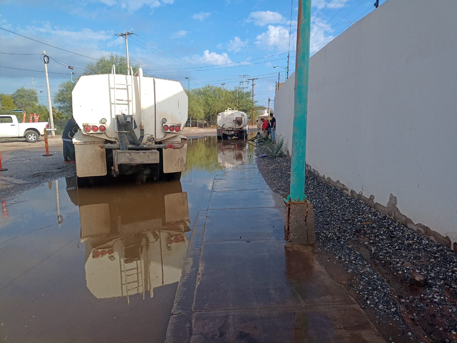 Galer A Deja Lluvia Encharcamientos Y Cierres De Vialidades Mexicali