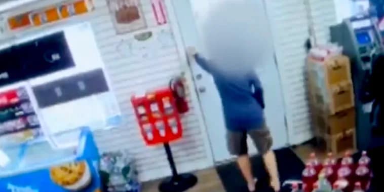 Mujer escapa de hombre que la mantuvo secuestrada durante un año IFOTO: Telemundo