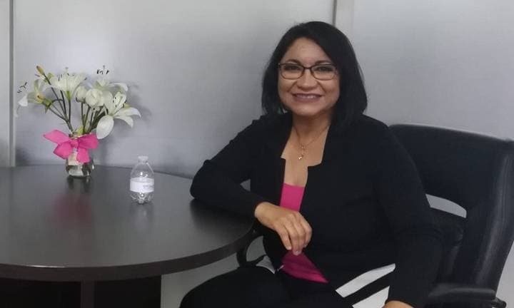 Renuncia a buscar dirigir el PAN, Gloria Loza