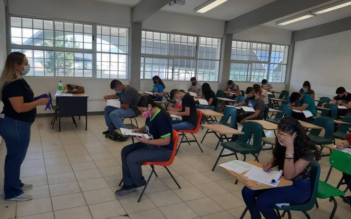 Falta de espacios en preparatorias de Tijuana  , foto cortesía