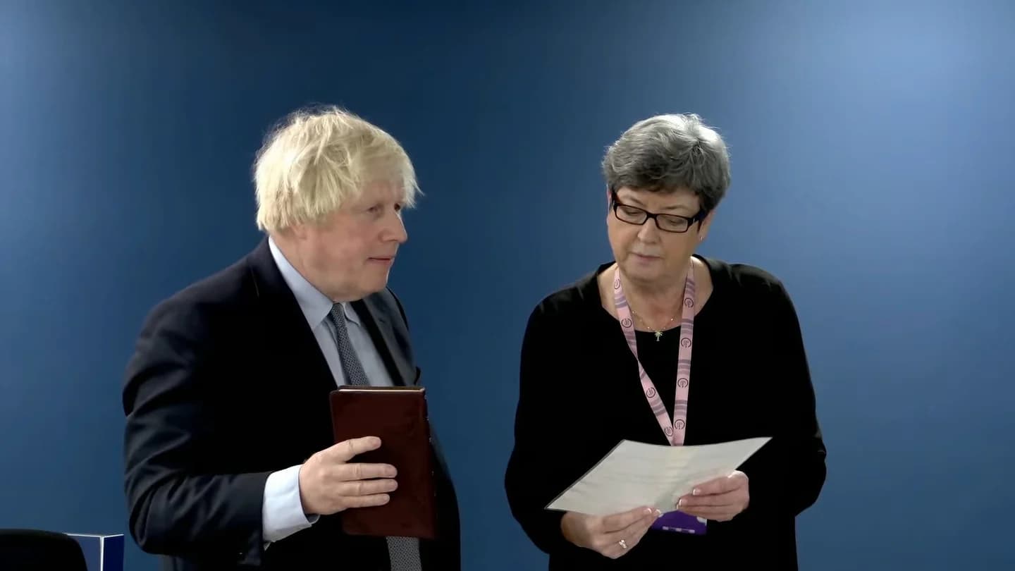 Boris Johnson durante la presentación de pruebas por la investigación IFOTO: Gobierno de Reino Unido