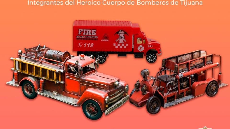 Celebra el Día del Niño con: Bomberos de Tijuana, Colección de juguetes. I FOTO: WEB