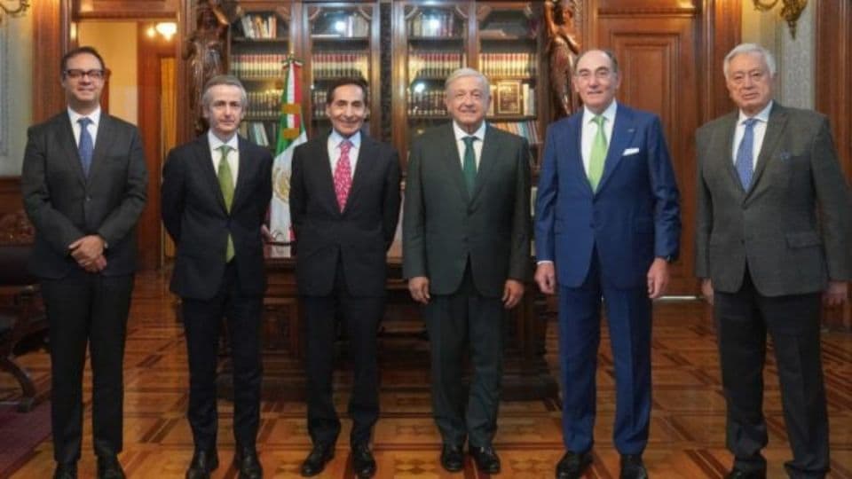[VIDEO] Compra Amlo 13 plantas a Iberdrola. I FOTO: WEB