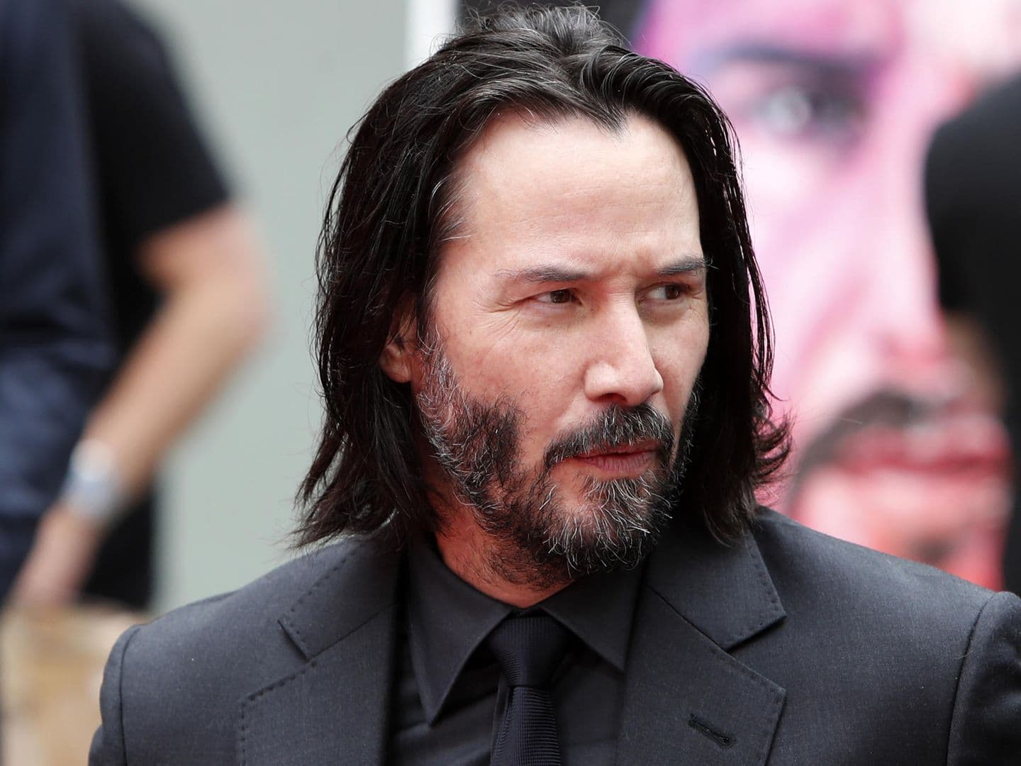 Keanu Reeves solicita orden de restricción para su acosador IFOTO: Stern