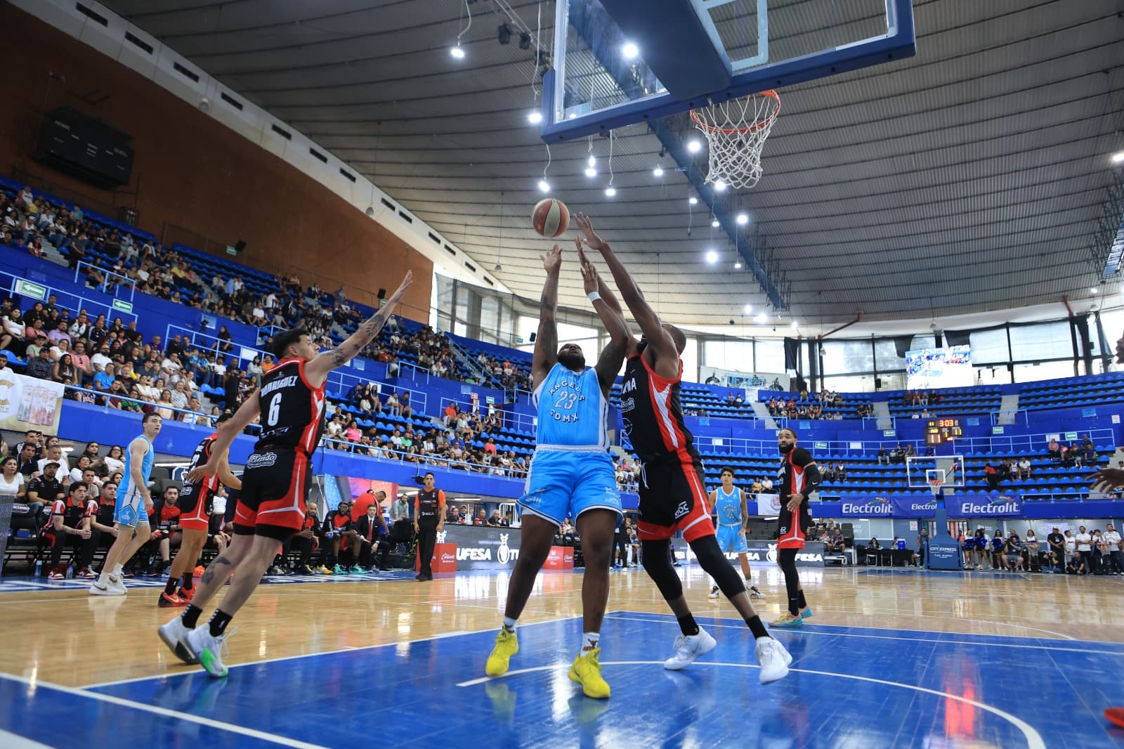 Con el resultado, la serie de dos partidos queda con un triunfo para cada franquicia.. Fotos Cortesía