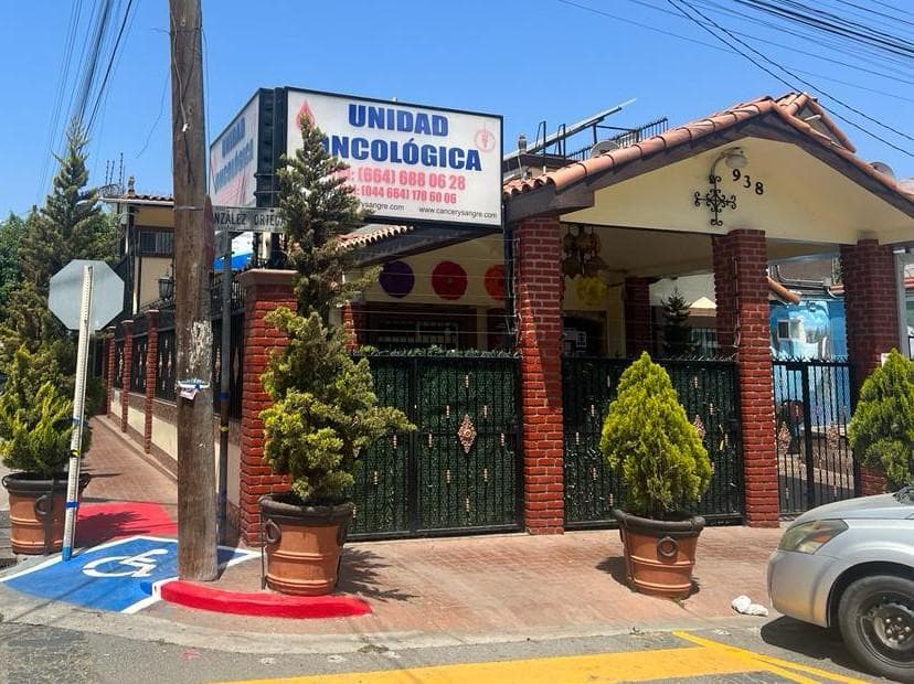 La oncóloga Genoveva Ochoa Ortiz destacó que Tijuana ofrece tratamientos de cáncer personalizados, rápidos y a menor costo que en Estados Unidos.