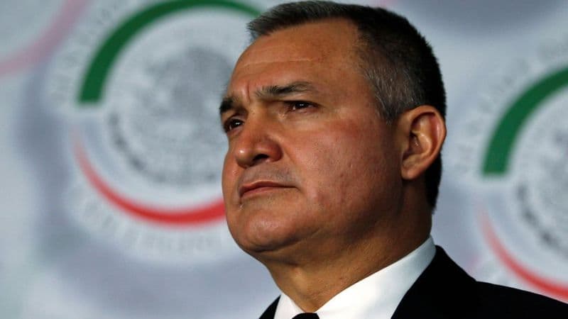 La Fiscalía aseguró que García Luna recibió sobornos de grupo criminal a cambio de ayudarles en su "negocio".