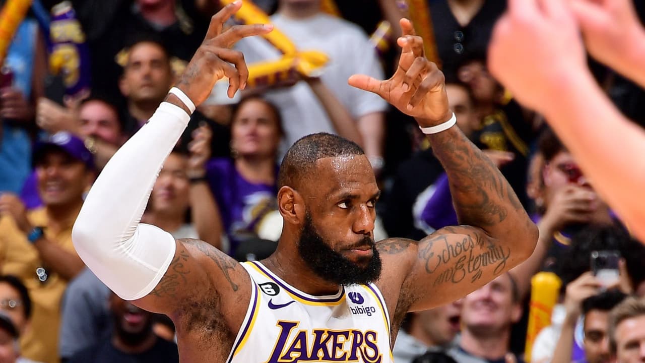 Lebron James y LA Lakers se la jugará en el "torneo de repechaje". (Foto: TT @NBA)