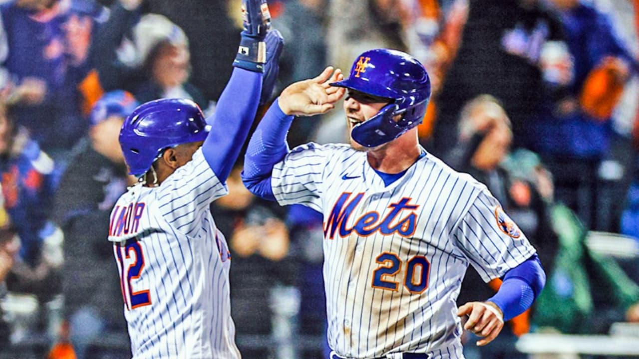Pete Alonso celebra el tablazo ante los Padres. (Foto: Twitter @MLB)