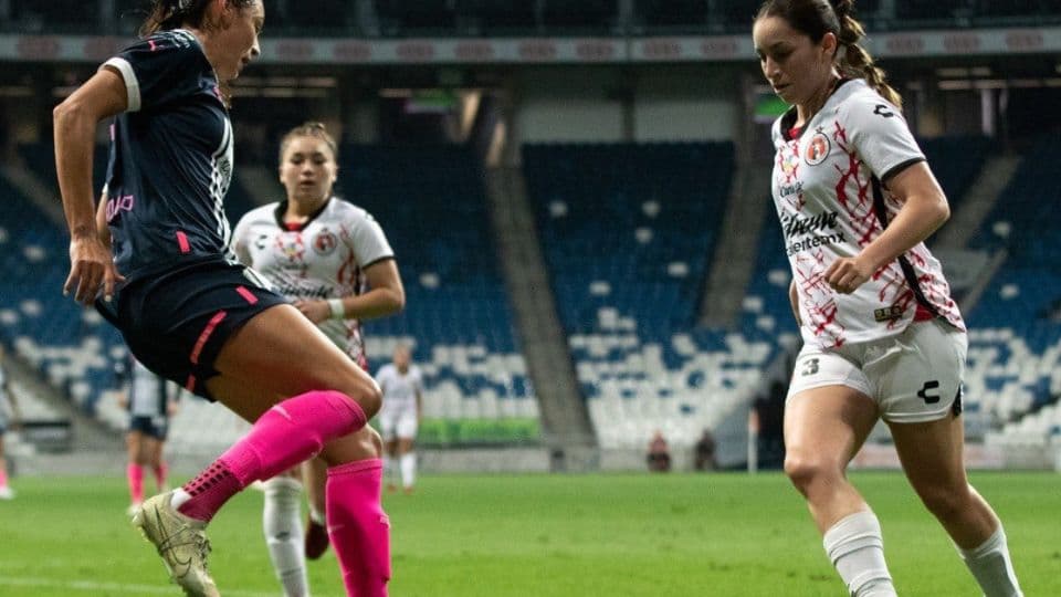 Sale Xolos Femenil goleadas del Estadio BBVA. I FOTO: Cortesía