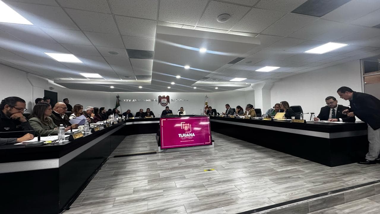 La iniciativa contempla la contratación de servicios para la limpieza, mantenimiento y rehabilitación de vialidades en la ciudad.