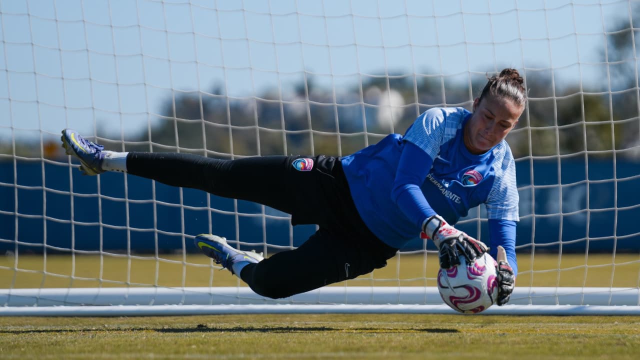 La seleccionada de Canadá, Kailen Sheridan, continuará bajo el arco de SD Wave FC. (Foto: Twitter @sandiegowavefc)