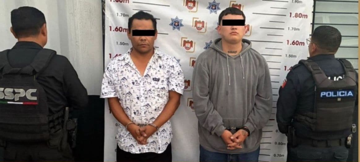 Jesús Ernesto “N” y Luis Alexander “N” fueron detenidos en Playas de Tijuana con presunta droga; patrullaje preventivo permitió su localización.