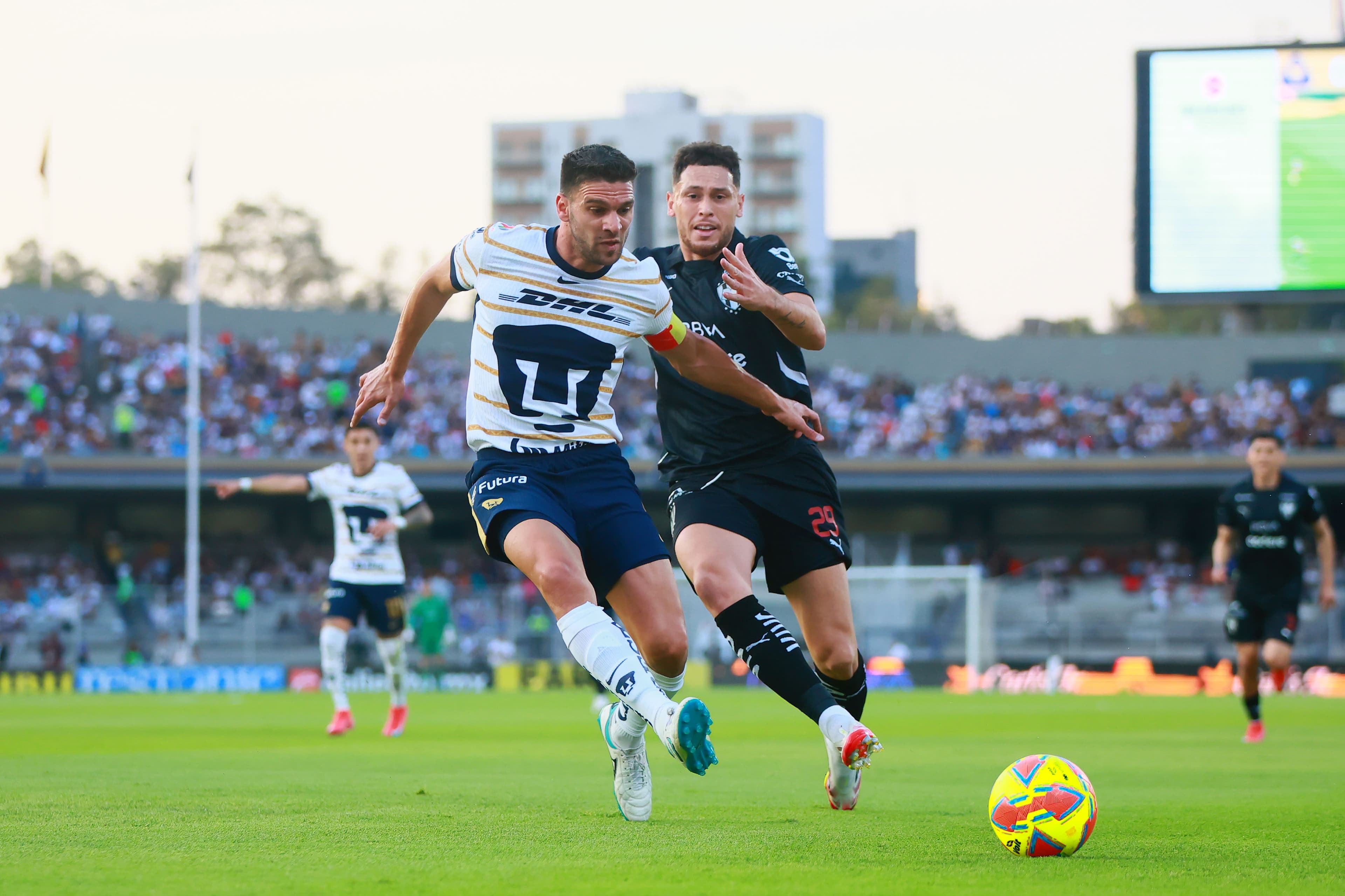 Rayados arrolla a Pumas en CU y les quita el invicto: 1-3 con polémicas y expulsión de Ramos