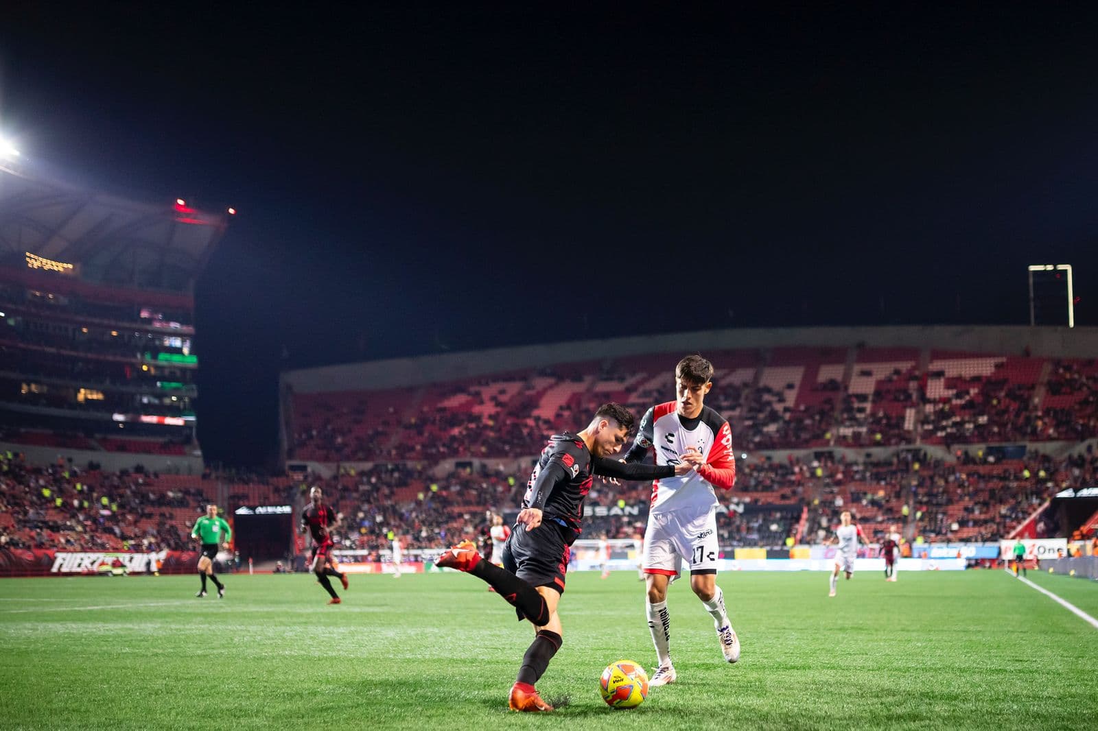 Con cuatro goles en la parte complementaria, los Zorros del Atlas se quedan con los 3 puntos