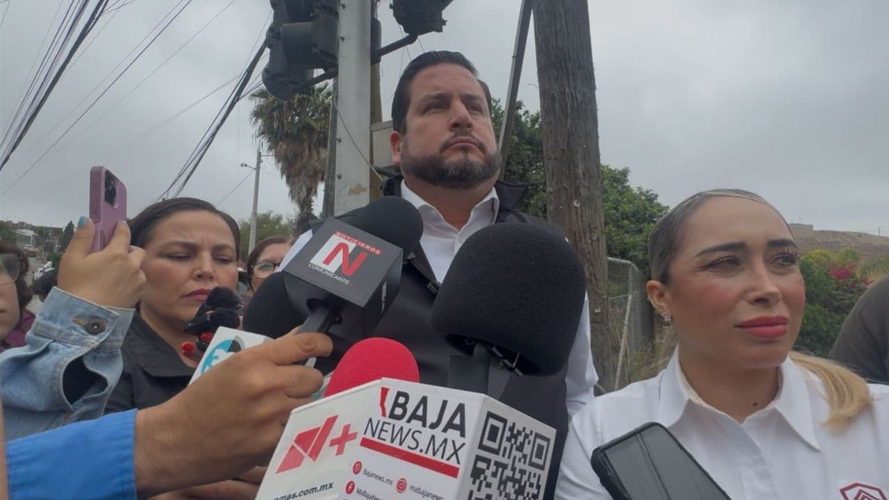 El alcalde de Tijuana, Ismael Burgueño Ruiz, atribuyó los recientes multihomicidios a conflictos entre grupos del crimen organizado, pero sostuvo que las cifras de homicidios han disminuido.