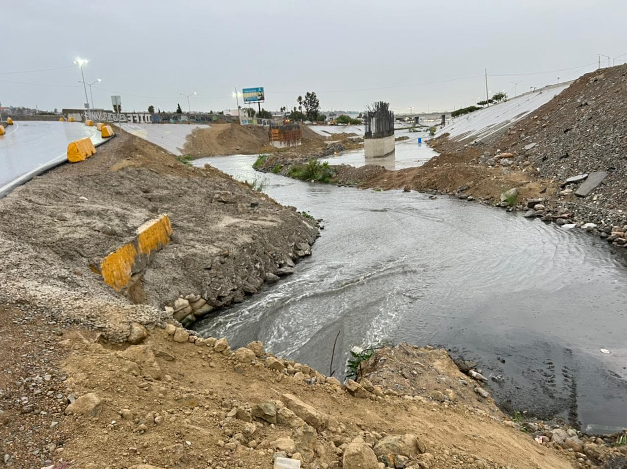Imagen Cortesía / Terraplén en puente Los Olivos