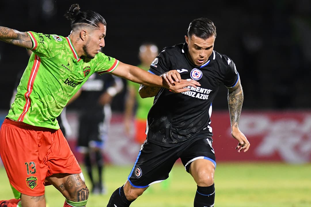 Cruz Azul ganaba 0-2 al 86' y Juárez le aplicó la "Cruzazuleada". (Foto: Twitter @CruzAzul)