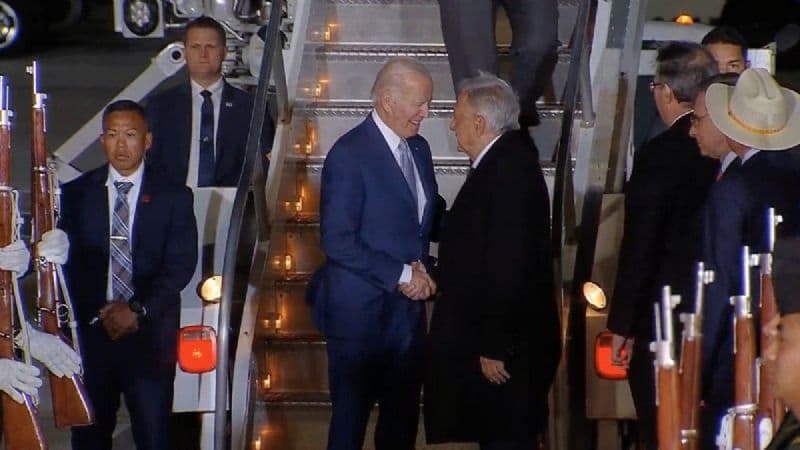 El presidente de EU llega en su visita oficial como parte de la Cumbre de Líderes de Norteamérica..
