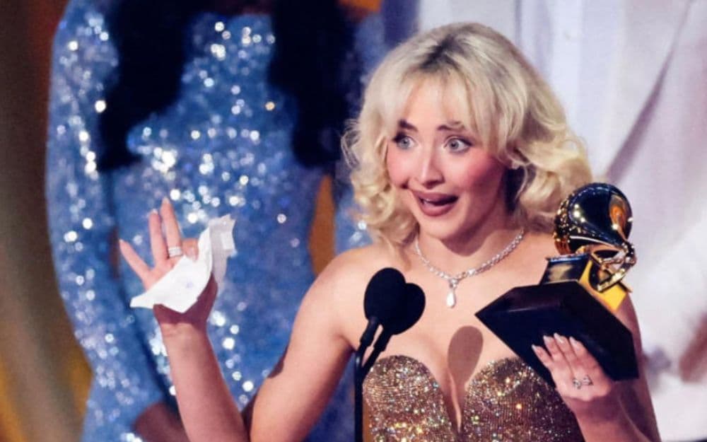 “Todos esos nominados que aparecieron en la pantalla son algunos de mis artistas favoritos del mundo, y no puedo creer que me hayan nominado junto a ellos, o incluso estar en esta sala ahora mismo. Esto es increíble, mi primer Grammy, así que voy a llorar