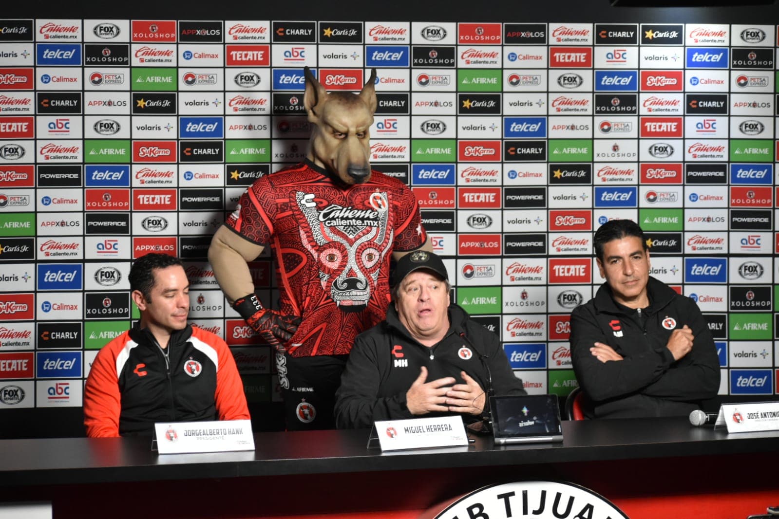 Miguel Herrera vuelve para pagar su deuda pendiente con Xolos IFOTO: Baja News