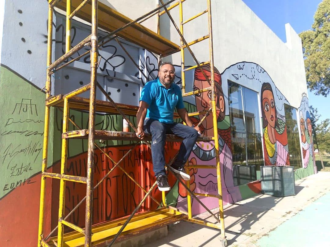 IFOTO: Tomada de la cuenta de instagram @enriquechiuarte