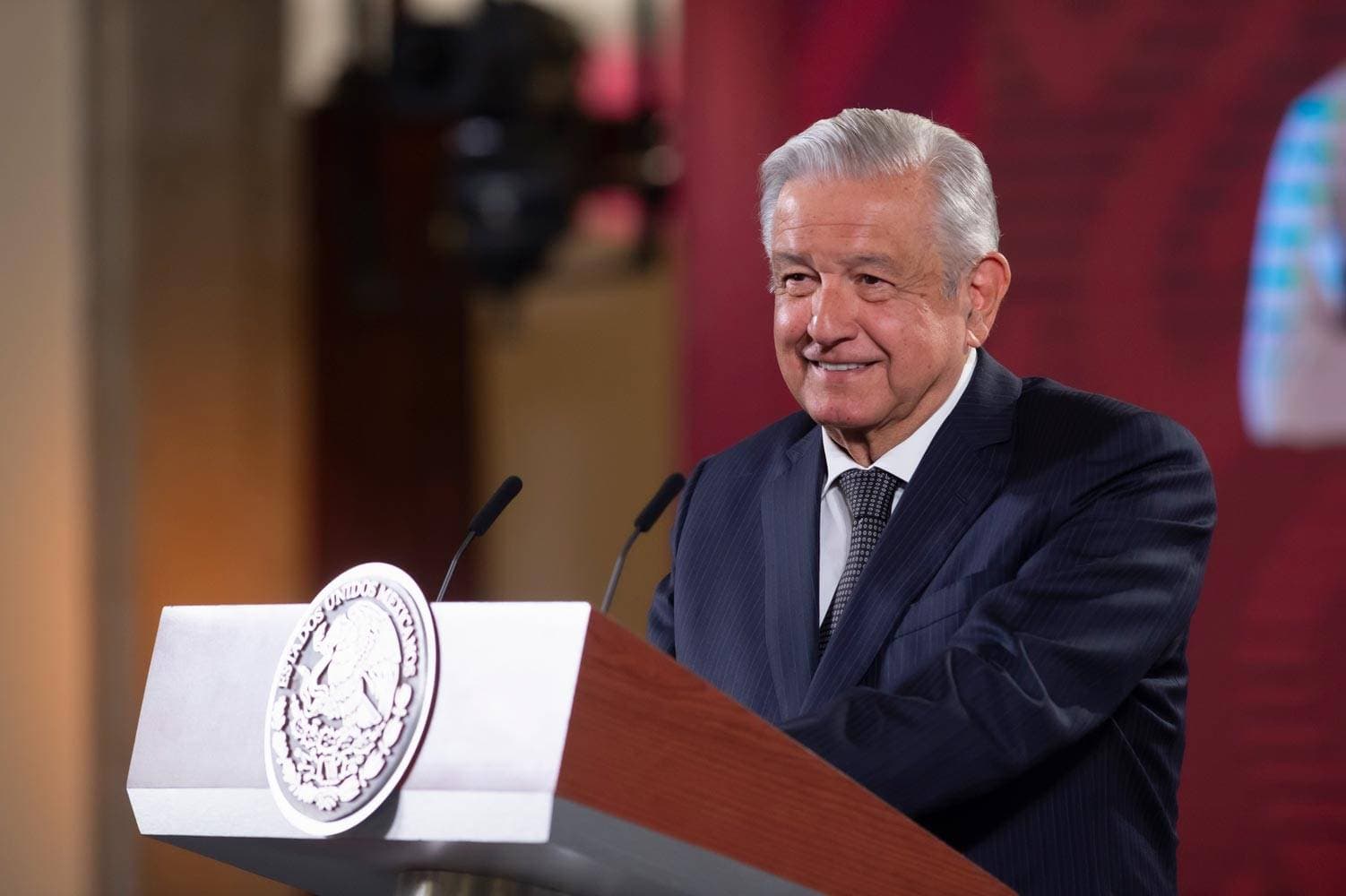 Durante la 'mañanera' reveló que él ordenó refugiar al exjefe de Estado peruano.