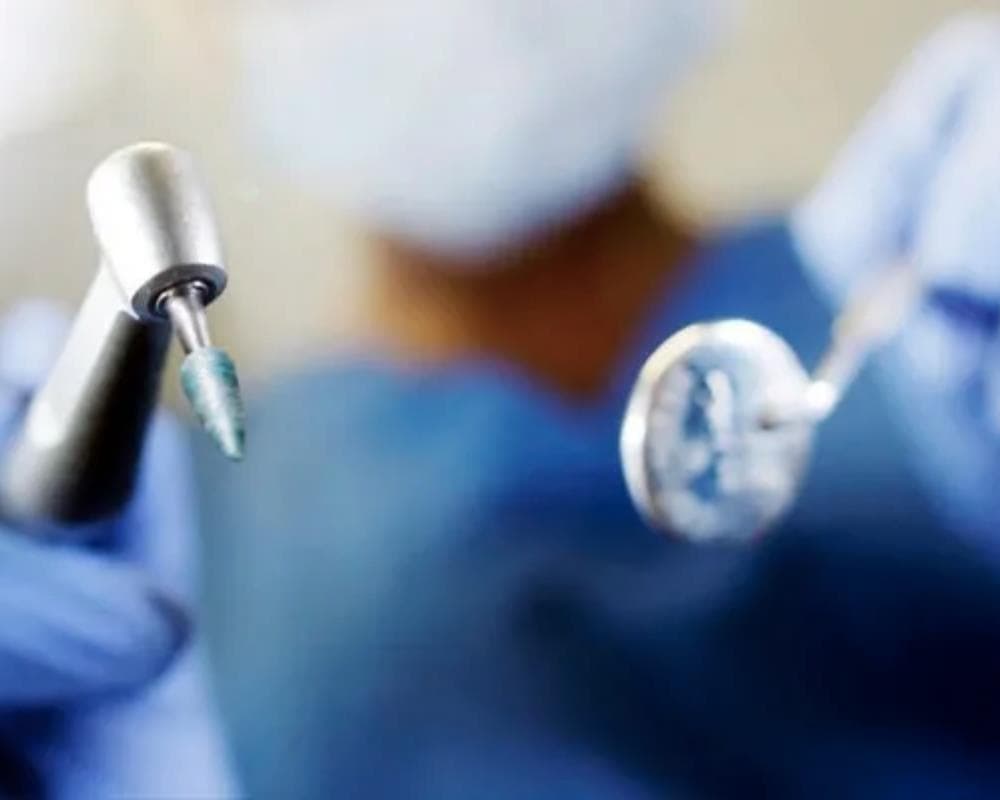 El menor presentaba dolor de muela y la dentista lo anestesió para realizarle un proceso quirúrgico