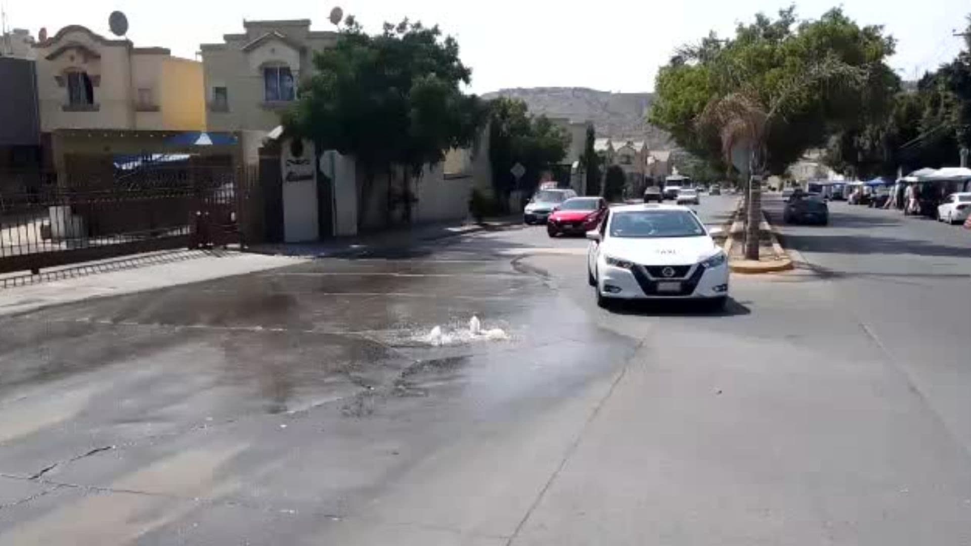 “Santa Fe, una semana sin agua potable”. aguas negras de alcantarilla