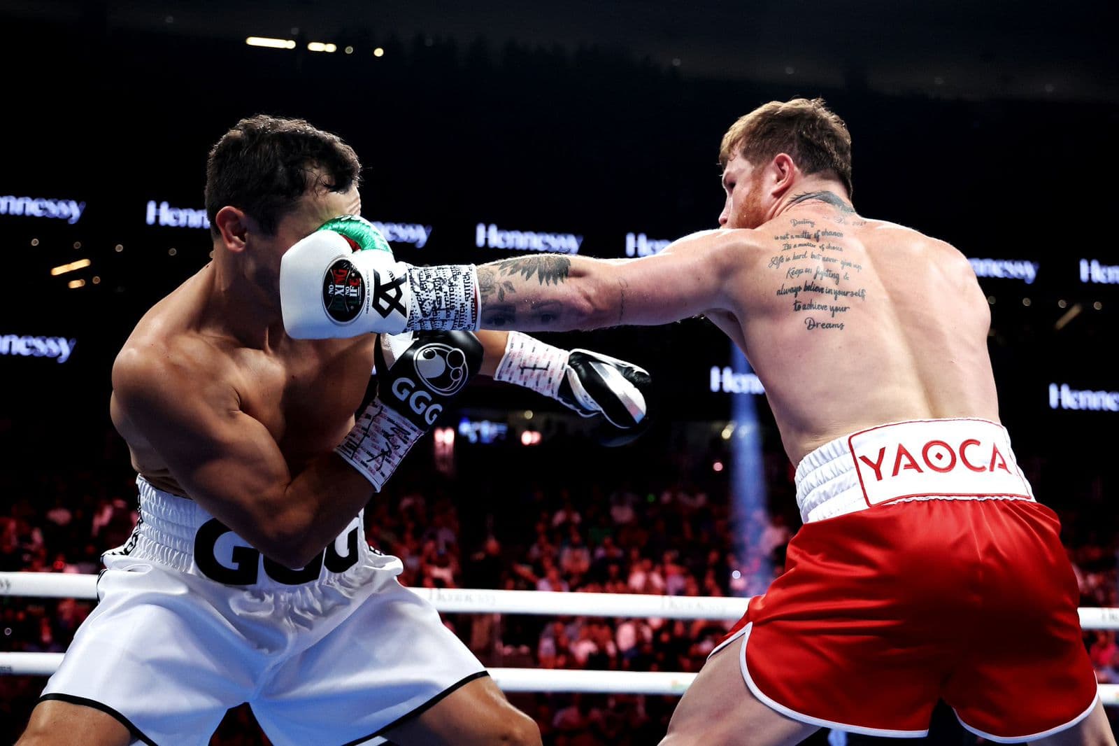 Foto: Twitter @DAZNboxing