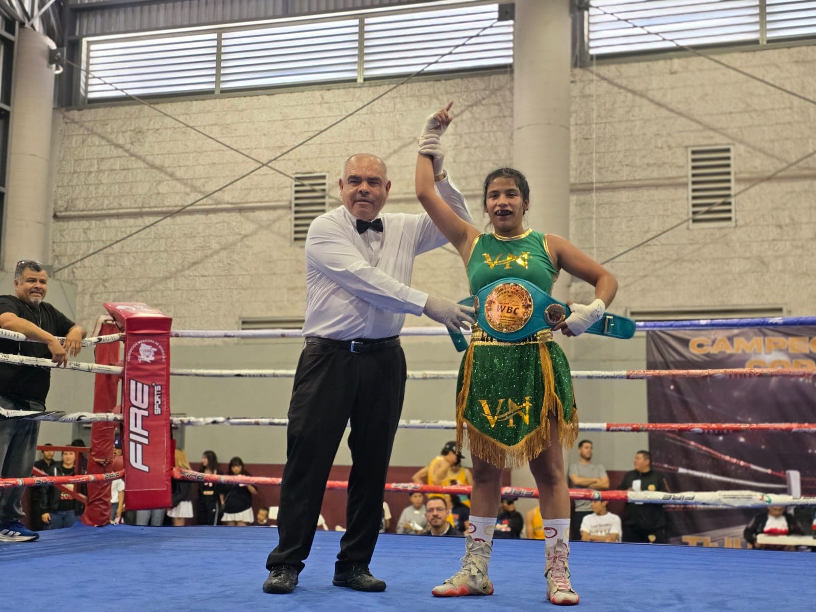 La competencia contó con el aval del Consejo Mundial de Boxeo (CMB), por lo mismo, su logo apareció tanto en el cinturón, como en la medalla.