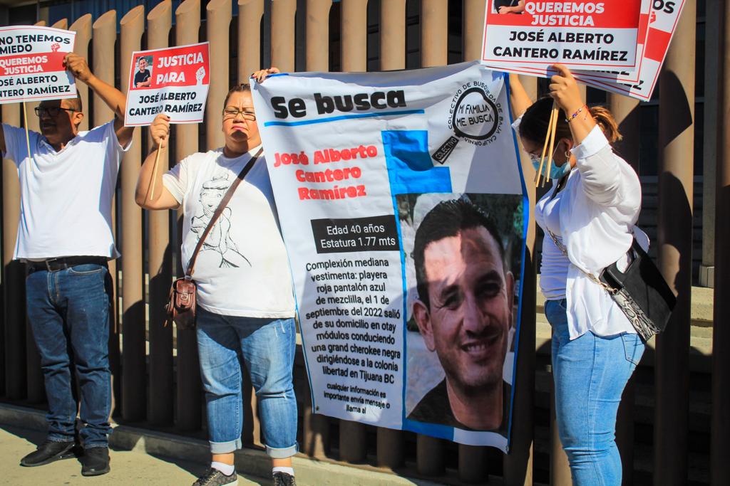 Exigen justicia tras la desaparici&oacute;n de Jos&eacute; Alberto Cantera Rodr&iacute;guez I Pancarta