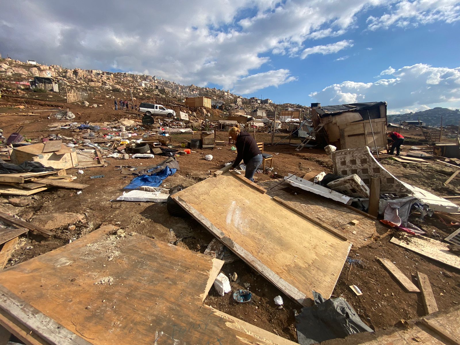 Desalojan a más de 300 personas en zona del Milagro