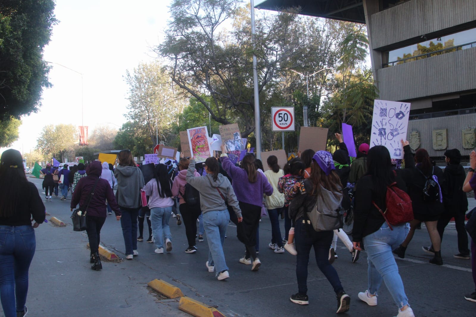 Mujeres tijuanenses se manifiestan este 8M