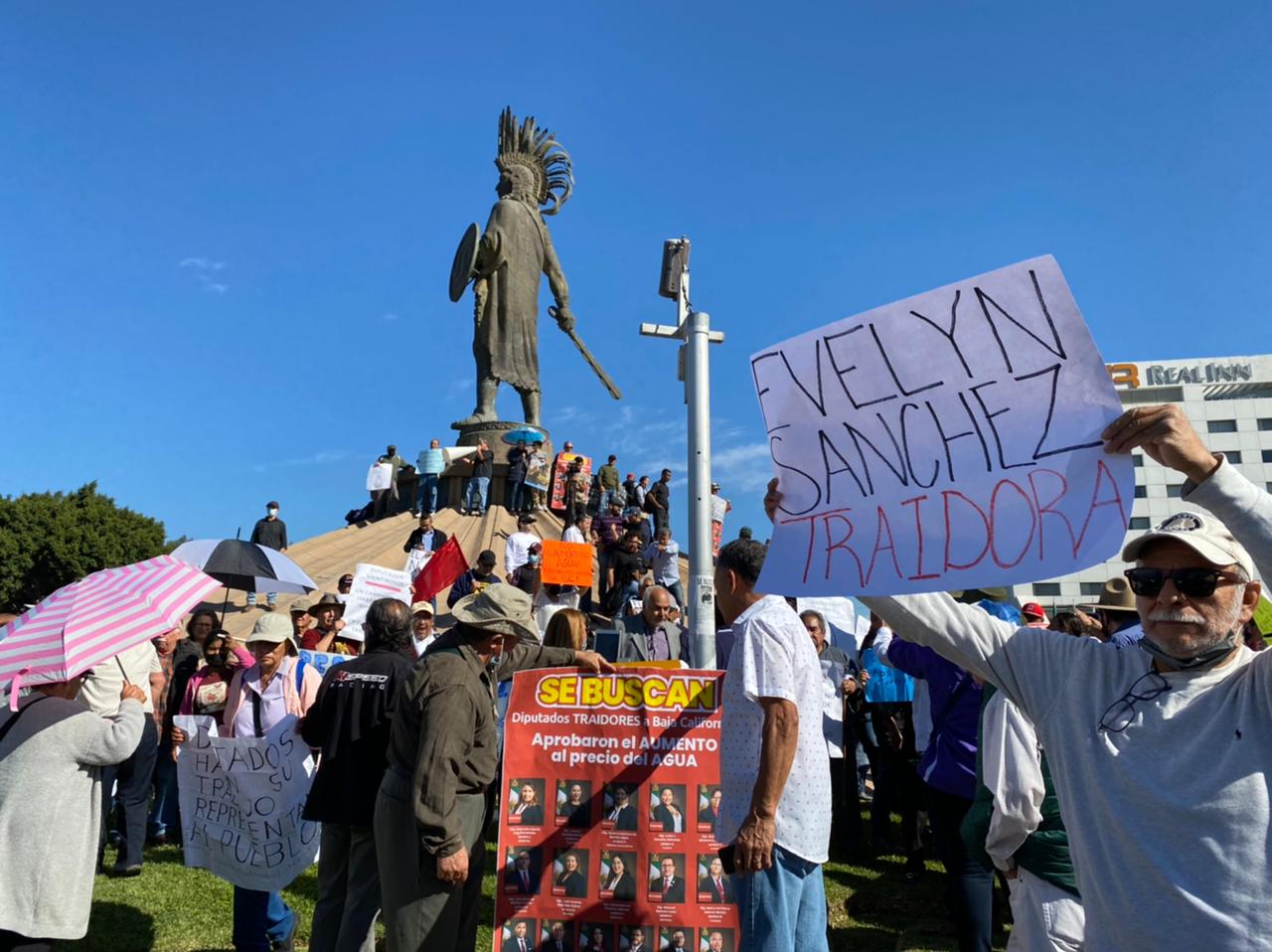 Manifestaci&oacute;n por aumento a las tarifas del agua