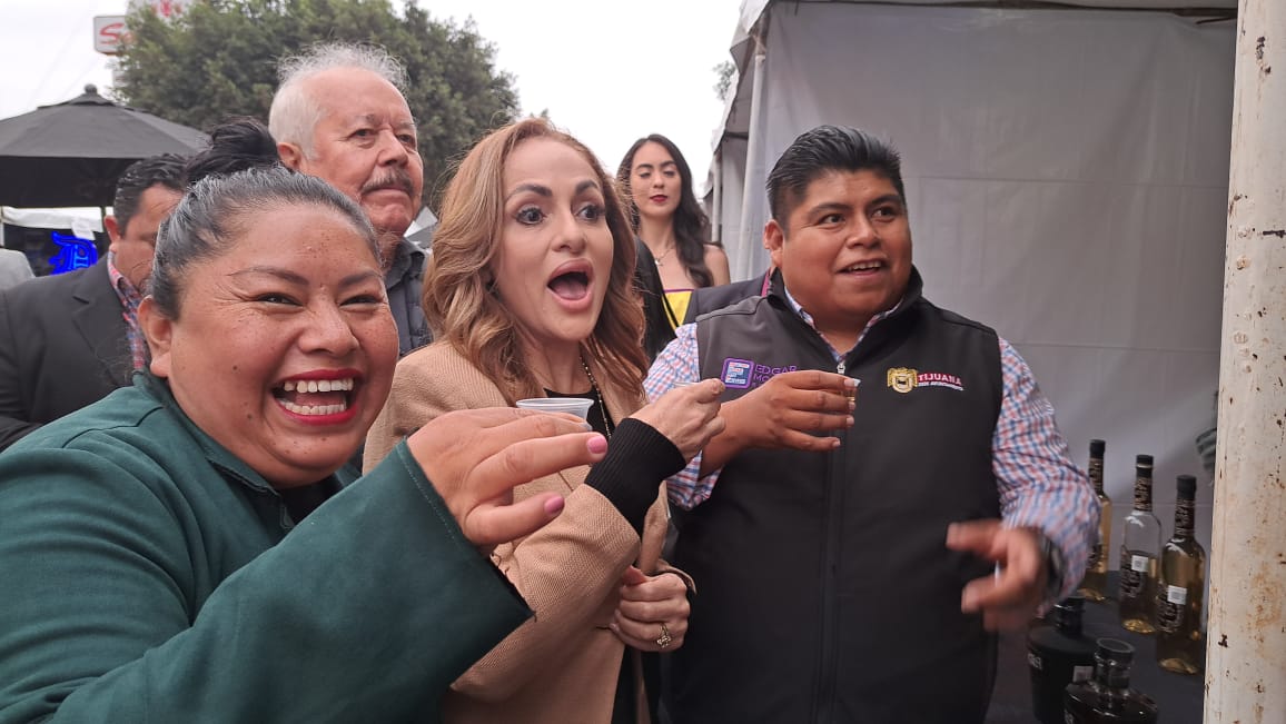 Rogelia Arzola, Gina Arana, y Edgar Montiel, regidores del XXIV Ayuntamiento de Tijuana