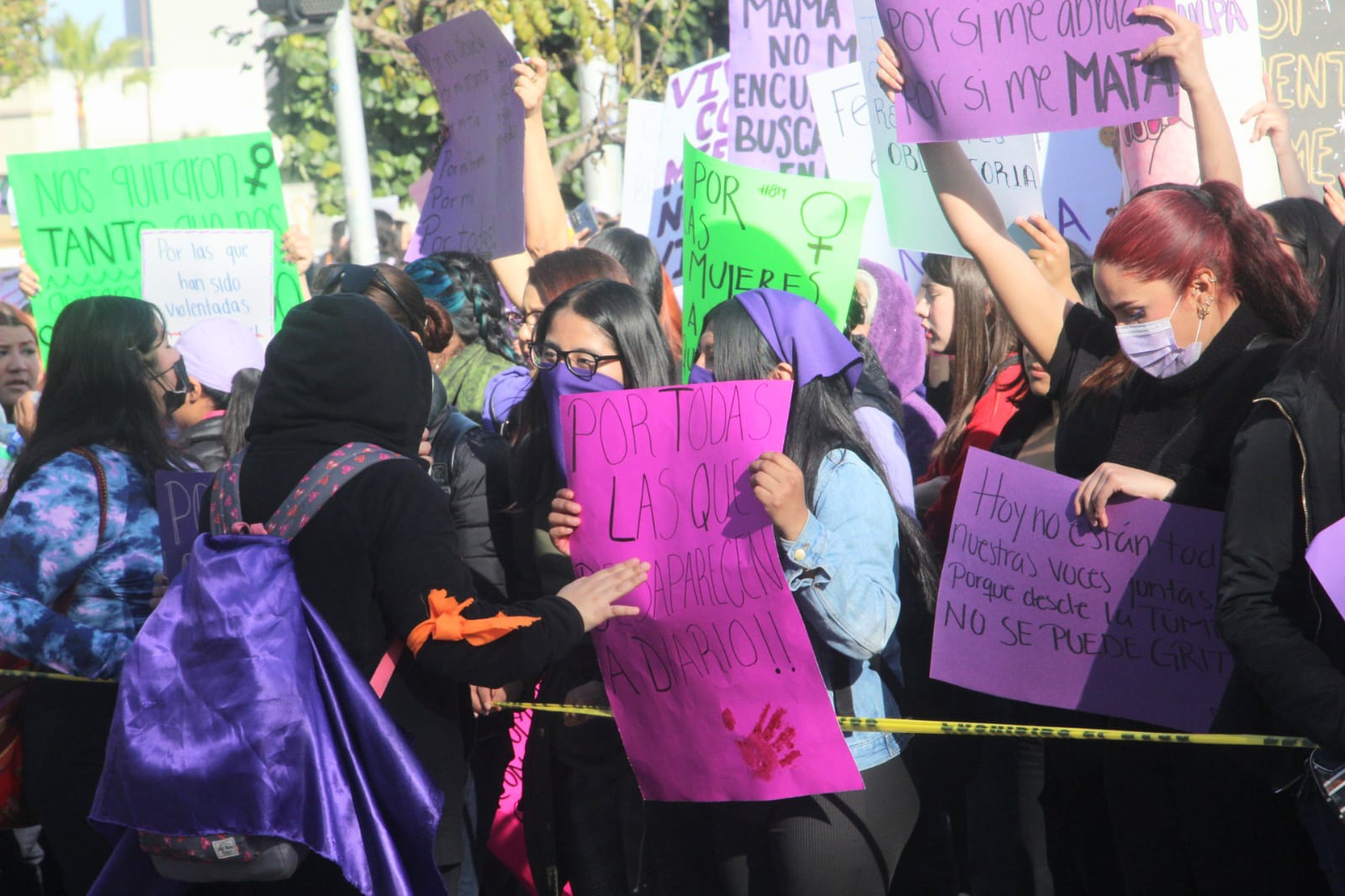 Mujeres tijuanenses se manifiestan este 8M