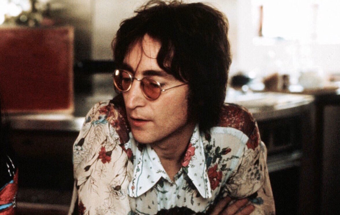 "Imagina a toda la gente viviendo la vida en paz" - John Lennon