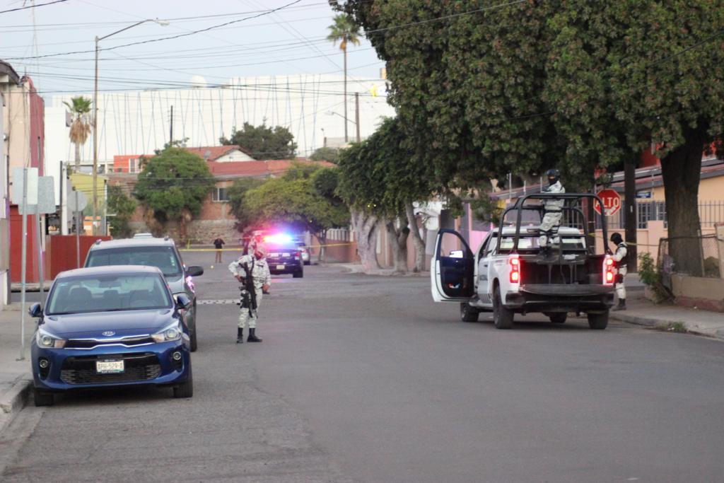 Unidades policiacas llegaron al lugar de los hechos para acordar la zona