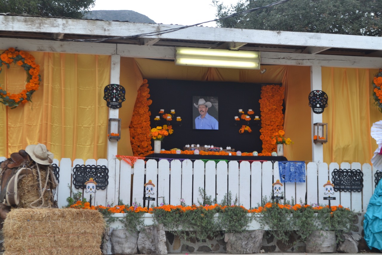 Altar al Sr. Adrian Macias