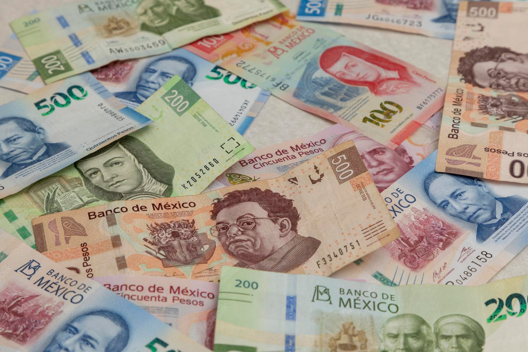 Los billetes de la familia D1, lanzados hace 21 años, fue la primera en la que se incorporó a Miguel Hidalgo en la denominación de mil pesos, dejarán de circular a partir de 2023.