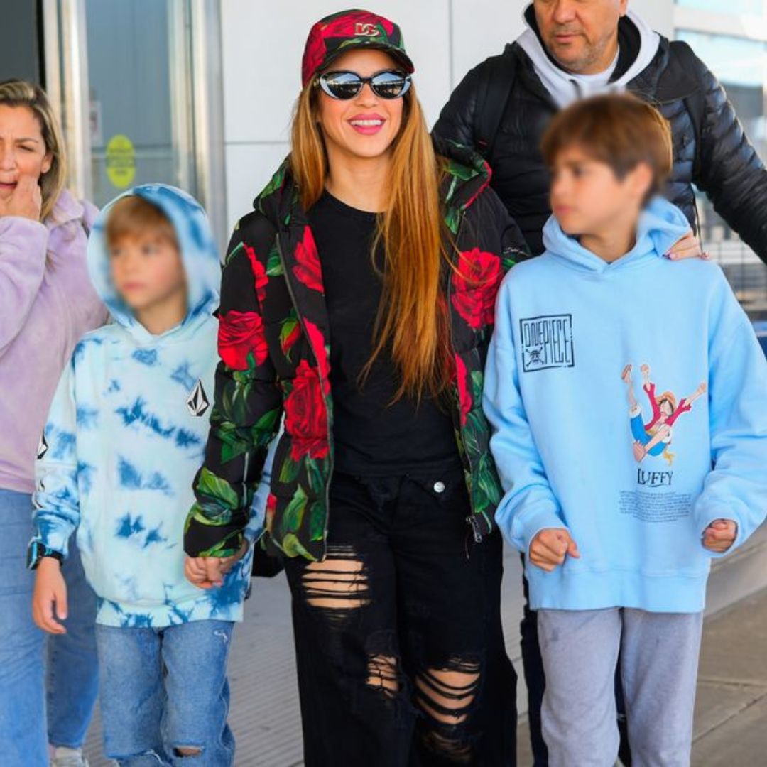 Shakira llega a NY y su costoso Outfit I FOTO: WEB