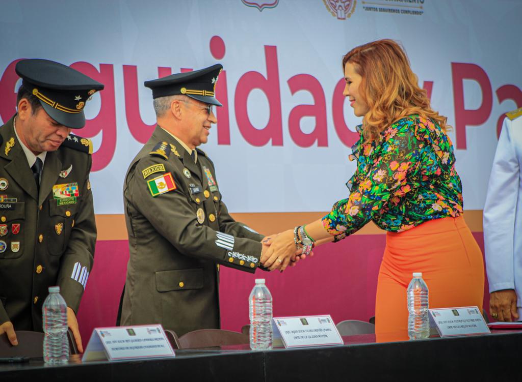 Ceremonia para mejorar la seguridad de los ciudadanos