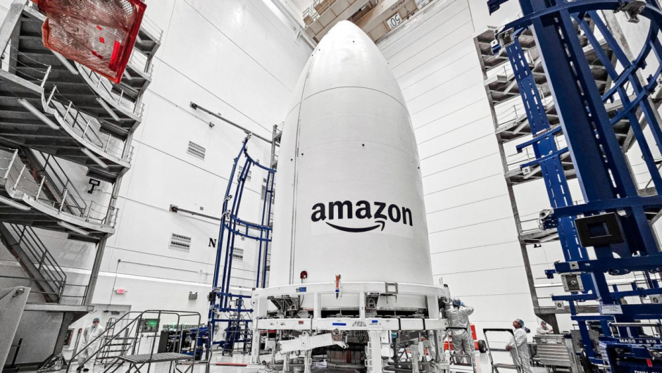 Cohete portando uno de los satélites del Proyecto Kuiper, de Amazon, lanzado por la compañía United Launch Alliance IFOTO: United Launch Alliance