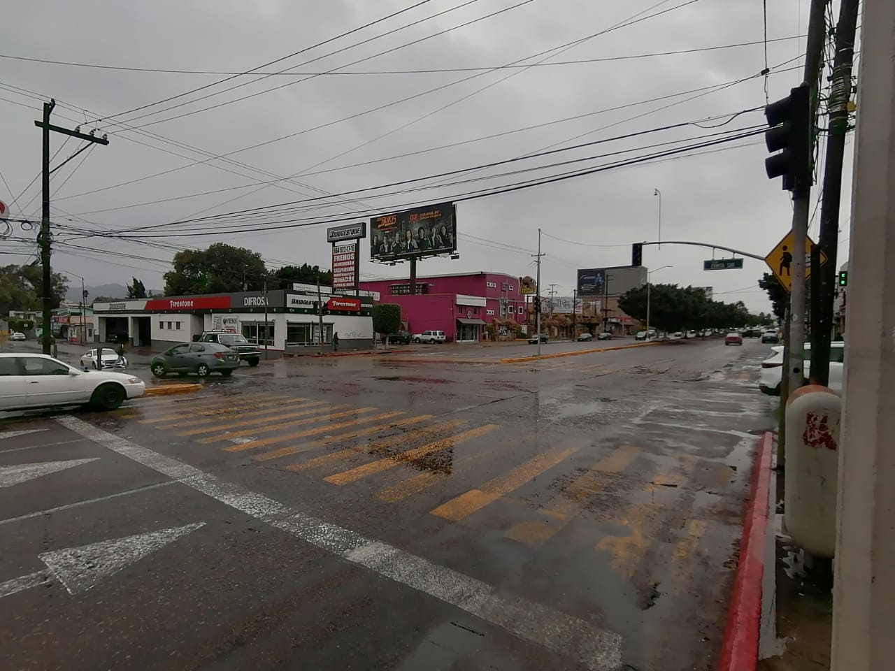 Ocho colonias sin luz en Tijuana por la lluvia