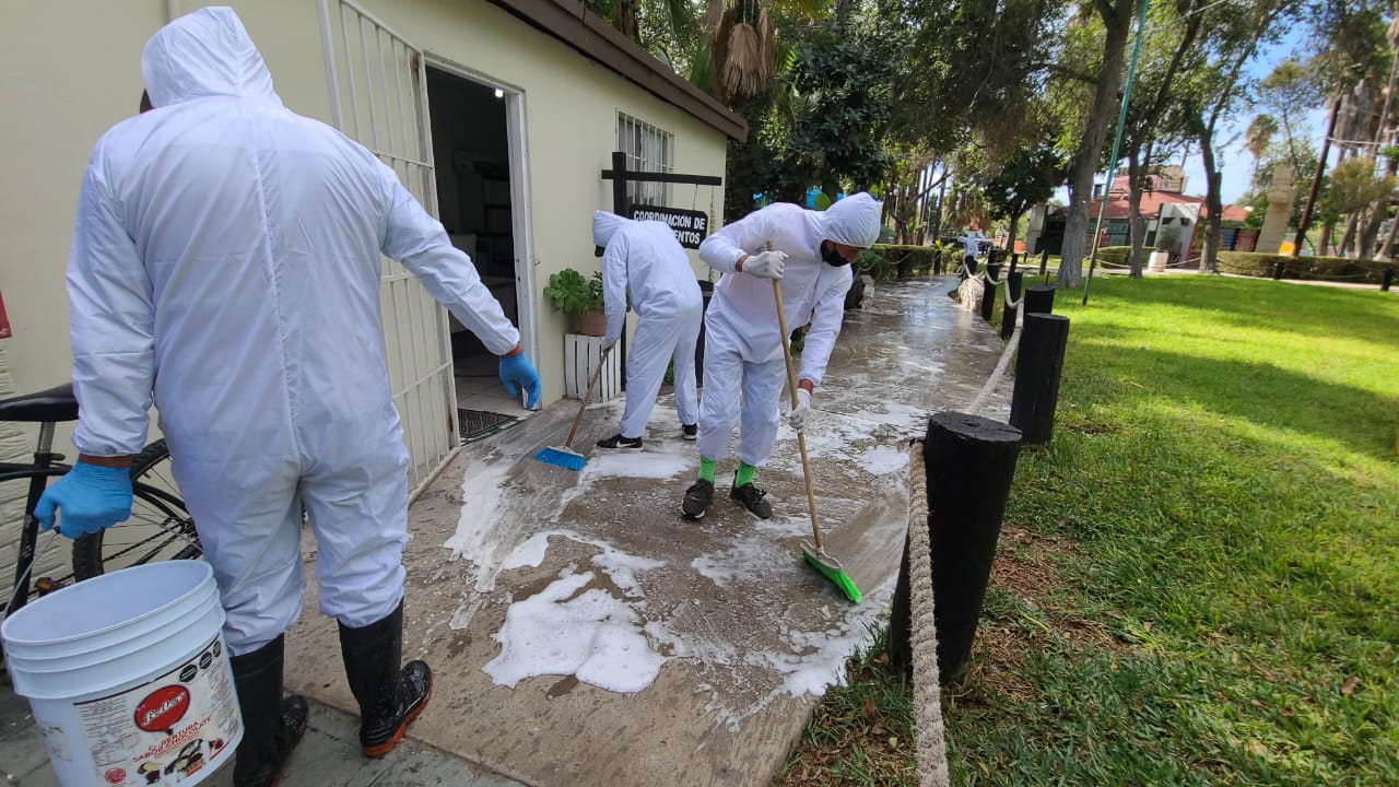 [VÍDEO] Desinfectan Parque Morelos por brote de gripe avíar