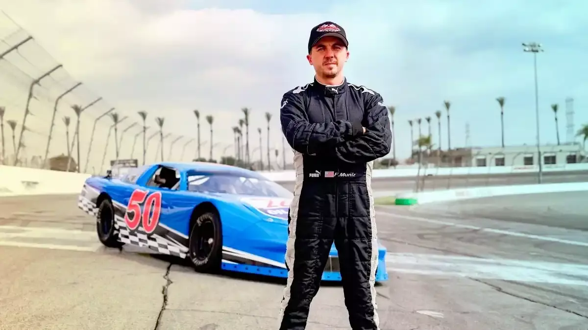 Frankie Muniz cumple su sueño, de ‘Malcom el de en medio’ a corredor de NASCAR