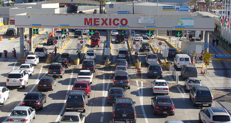 La franquicia en la aduana del lado mexicano aumentó a 500 dólares al viajar por carretera, como parte del Operativo del Programa "Héroes Paisanos", para residentes fronterizos también hubo beneficios.