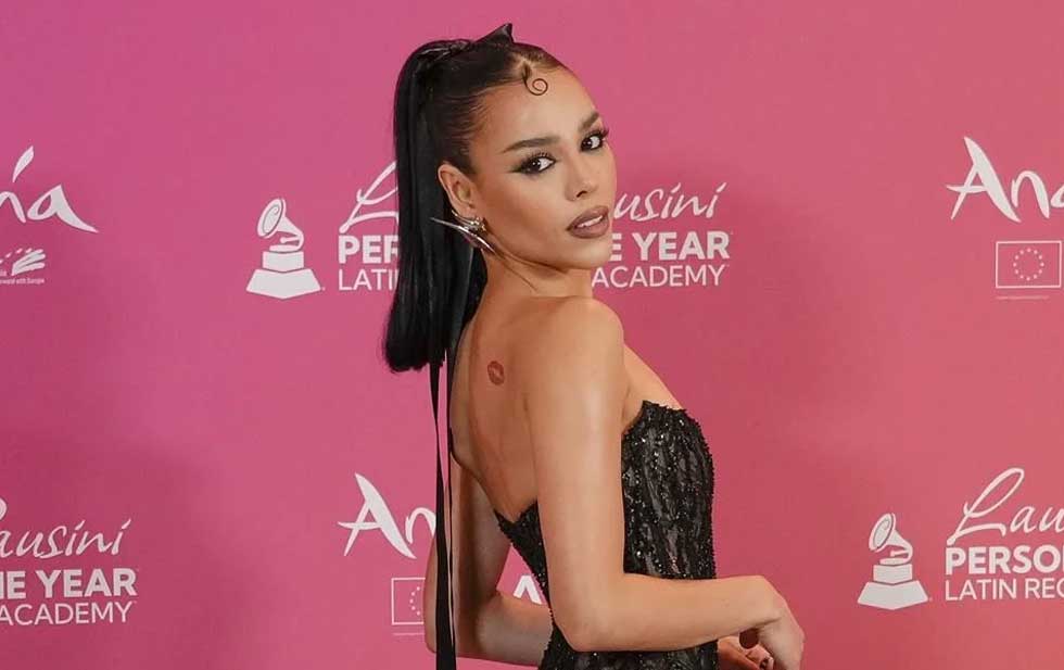 Danna Paola pide a usuario que le regrese su nombre en X