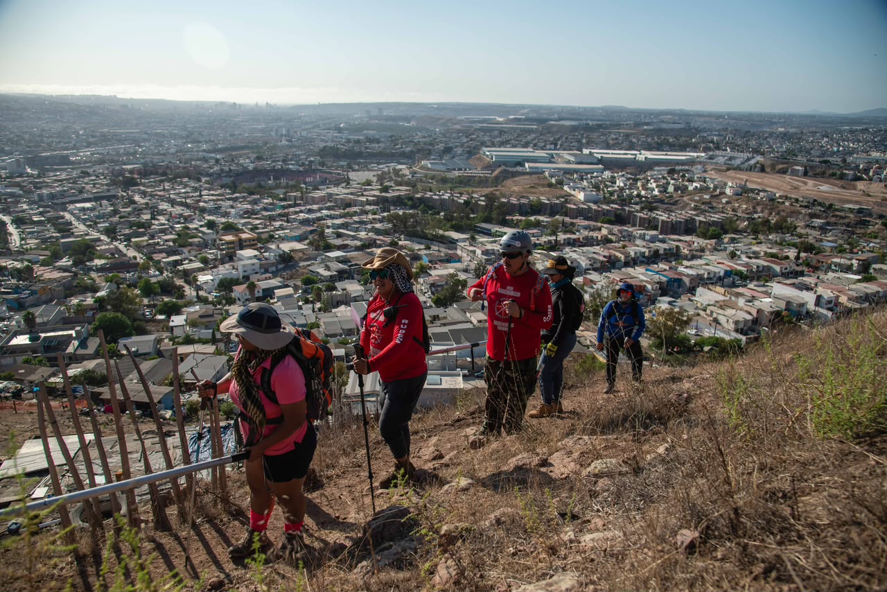 Blind Hiking Team impulsa el senderismo inclusivo en Cerro Colorado